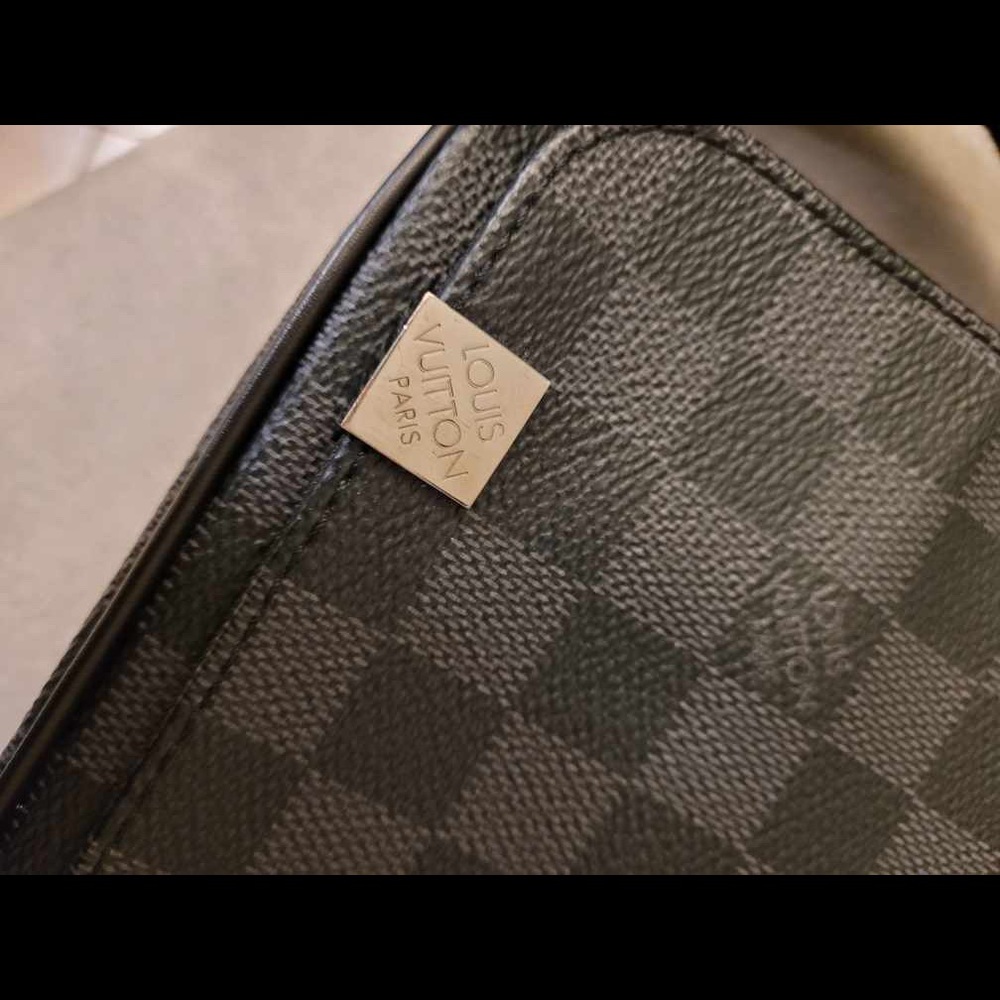 Louis Vuitton District NM Messenger Bag Graphite